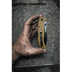 ROGAN Rogue Folding Pocket Knife - Gen 1 - Coyote Black in hand when closed